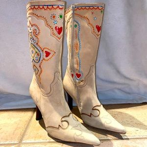 Charlie Horse heeled boots 👢